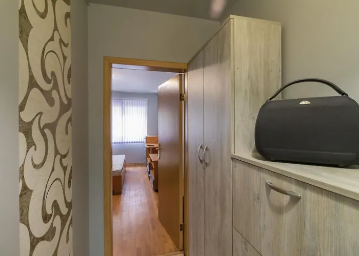 Apartament Nadia's Breeze - Spacious 1br Near The Warna