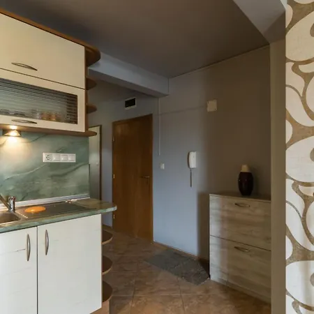 Apartment Nadia's Breeze - Spacious 1br Near The Varna